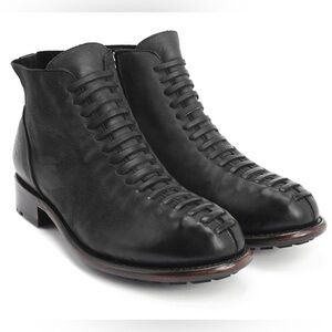 John Fluevog Babette Black Leather Inside Zip Ankle Boots Women’s Size 7